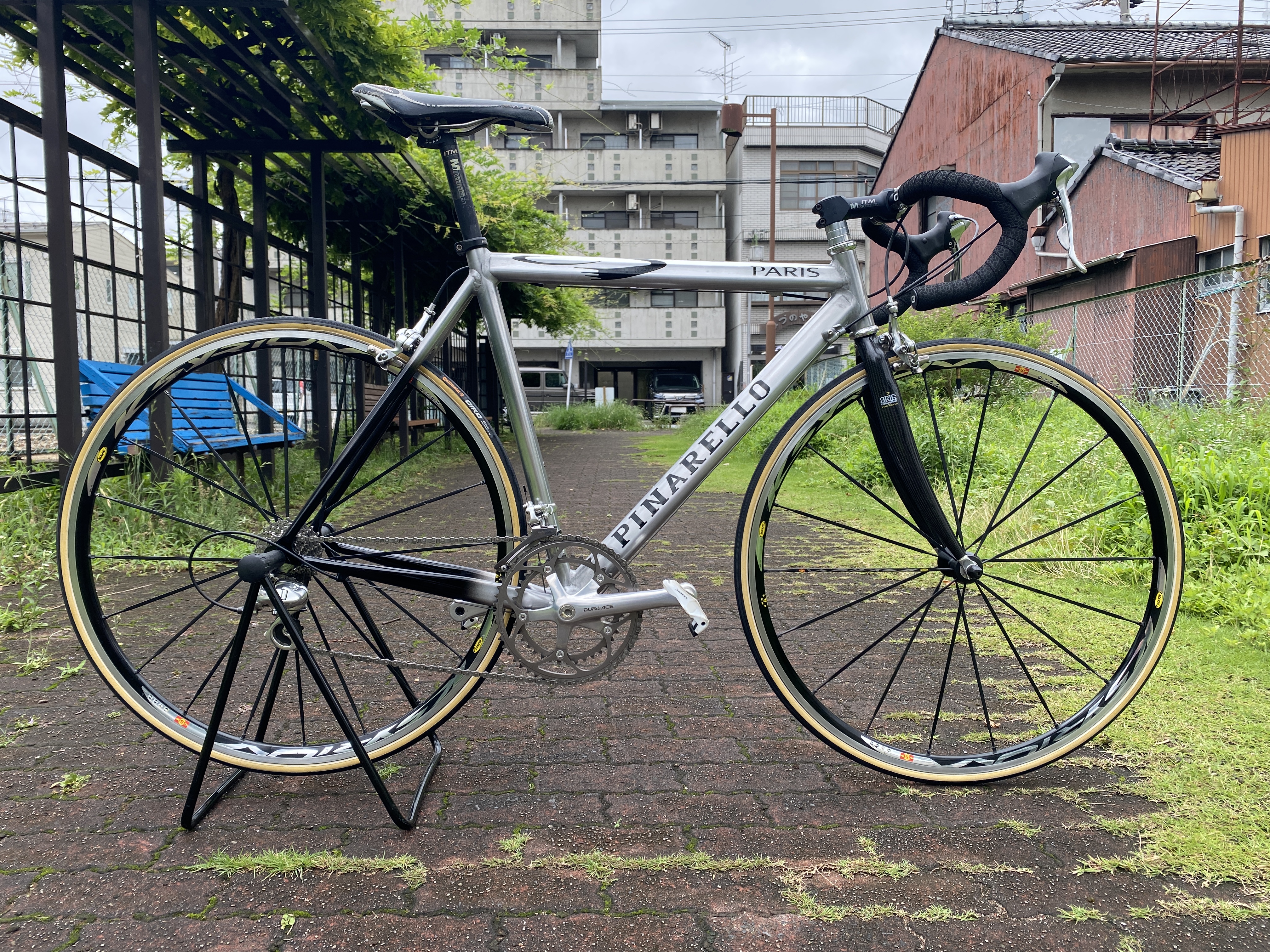 ピナレロPARIS オーバーホールと再塗装承りました。 | CYKICKS|名古屋 