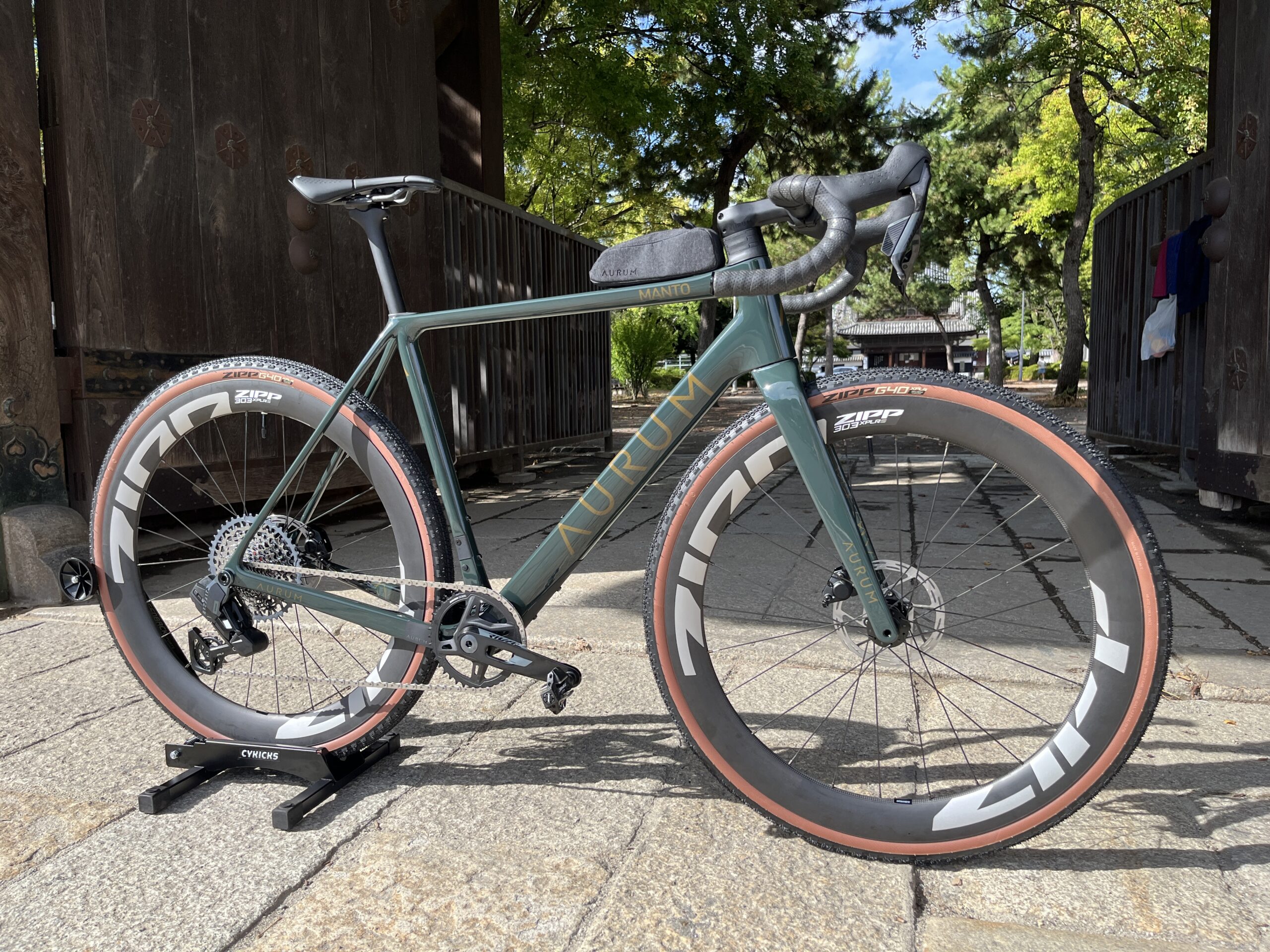 華やかなる風。AURUM MANTOのご依頼いただきました。 - CYKICKS|名古屋